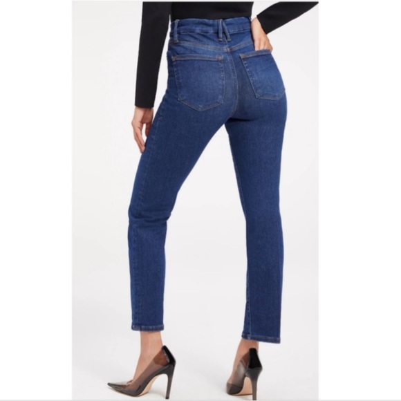 Good American Always Fits Straight Leg High Rise Jeans in Blue822 Size 00-4 - Picture 2 of 11